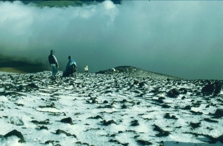 Schnee oberhalb von Tres Cruces am Popocatepetl